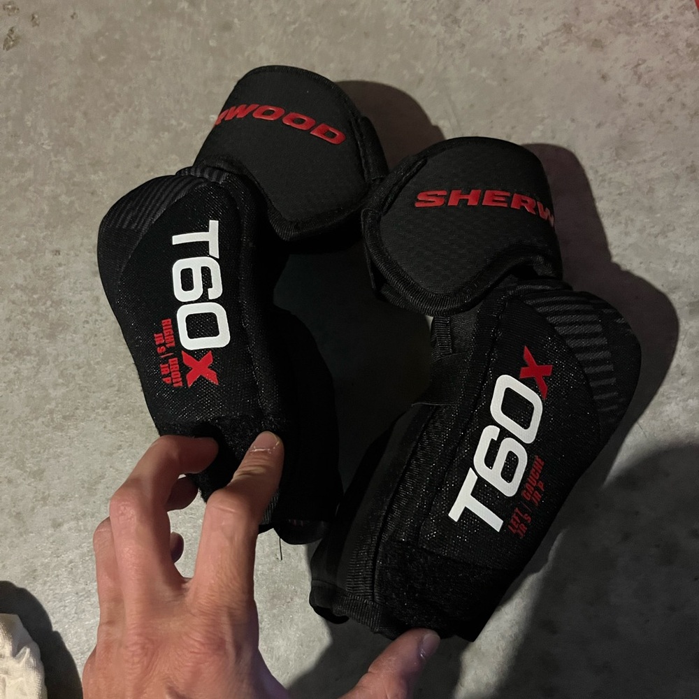 Junior Sherwood T60x Elbow Pads Hockey